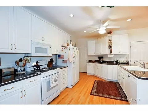 1583 S Vermont St, Rolling Meadows, IL 60008 photo 4