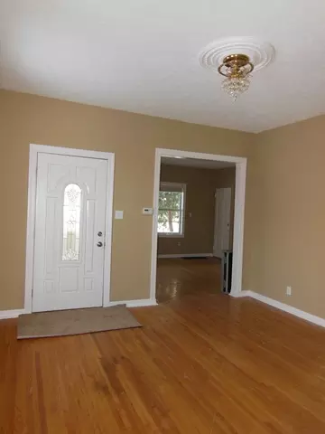 276 Morgan St, Elgin, IL 60123 photo 7