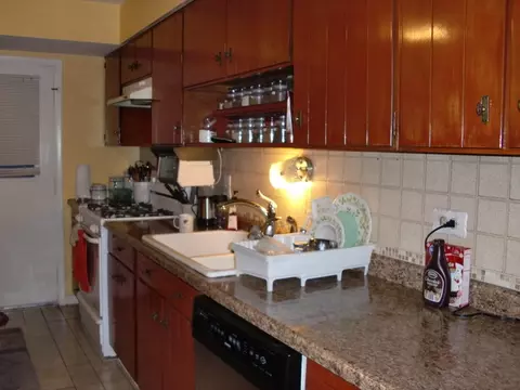 1040 Harrison Ln, Hoffman Estates, IL 60192 photo 9