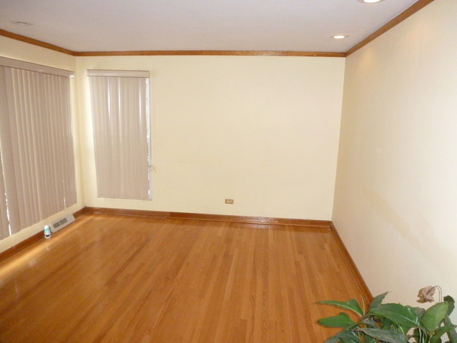 14645 Woodlawn Ave, Dolton, IL 60419 photo 2