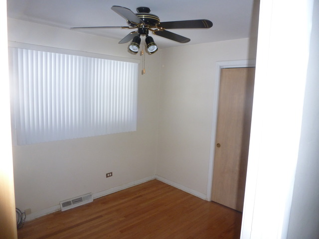 14645 Woodlawn Ave, Dolton, IL 60419 photo 12