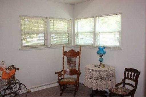 304 S Hall St, Morrison, IL 61270 photo 5
