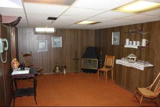 304 S Hall St, Morrison, IL 61270 photo 9