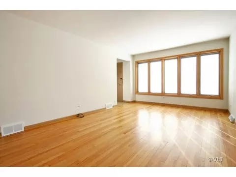 7122 W Devon Ave, Chicago, IL 60631 photo 2