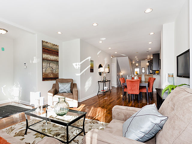 536 E 88th Pl, Chicago, IL 60619 photo 2