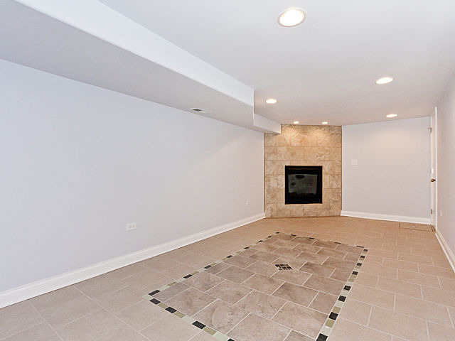 536 E 88th Pl, Chicago, IL 60619 photo 12