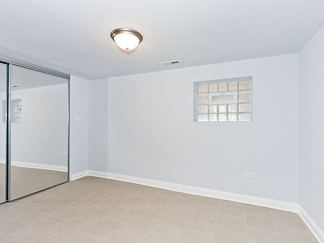 536 E 88th Pl, Chicago, IL 60619 photo 15