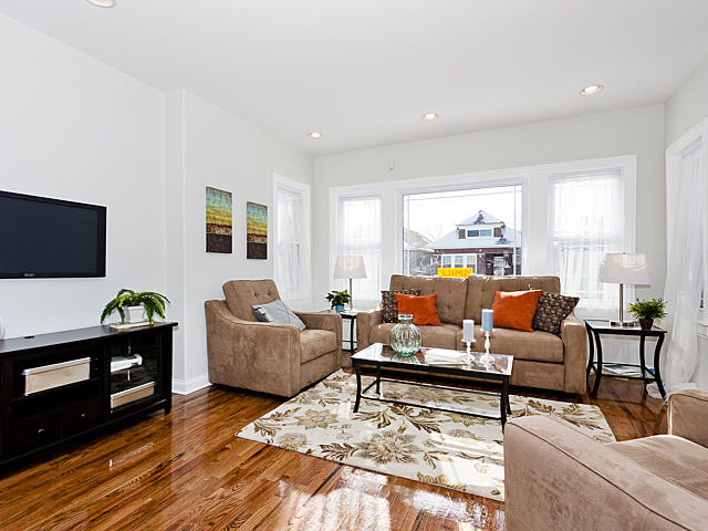 536 E 88th Pl, Chicago, IL 60619 photo 1