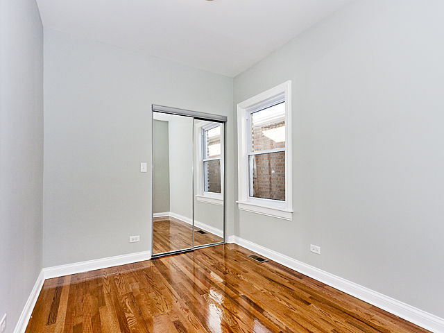 536 E 88th Pl, Chicago, IL 60619 photo 9
