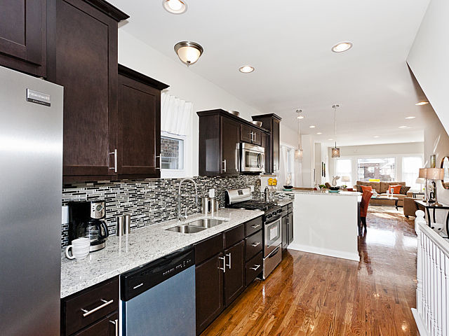 536 E 88th Pl, Chicago, IL 60619 photo 6