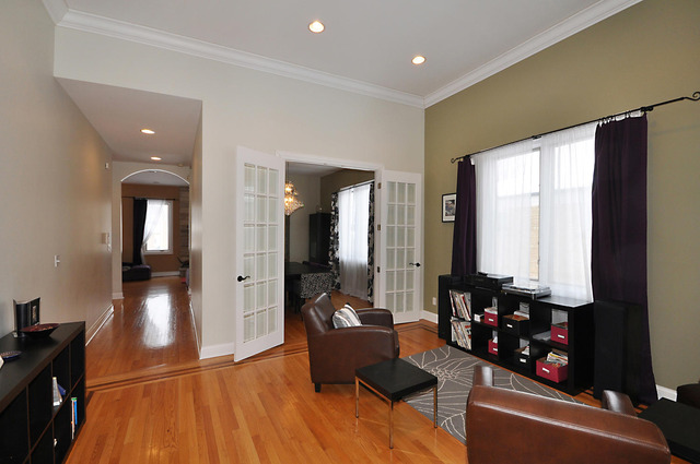 4328 Enfield Ave, Skokie, IL 60076 photo 3