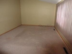 17518 Walter St, Lansing, IL 60438 photo 2