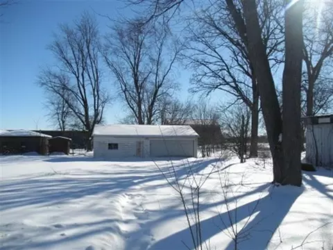739 E Main St, Amboy, IL 61310 photo 12