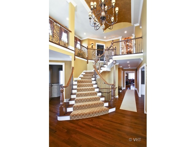941 E Hillside Rd, Naperville, IL 60540 photo 4