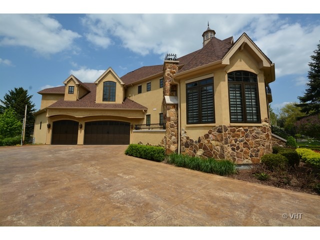941 E Hillside Rd, Naperville, IL 60540 photo 3