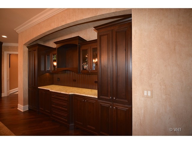 941 E Hillside Rd, Naperville, IL 60540 photo 11
