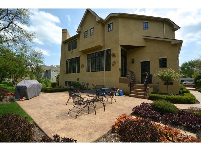 941 E Hillside Rd, Naperville, IL 60540 photo 24