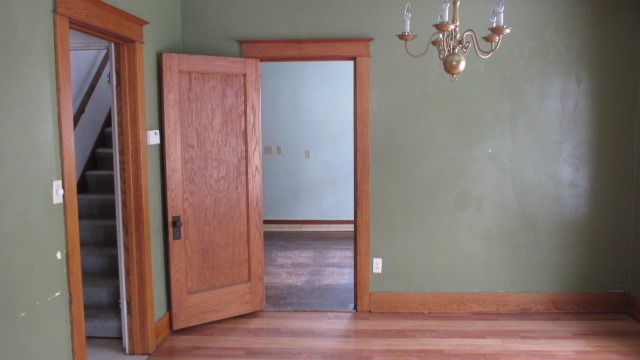 718 Sexton St, Aurora, IL 60505 photo 4