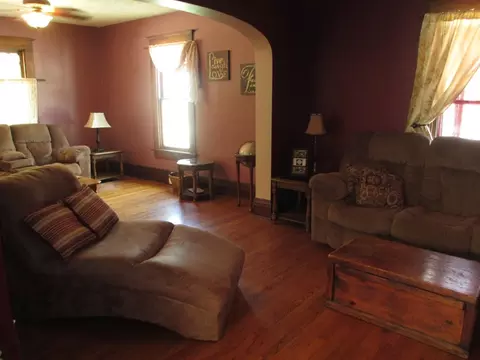 522 3rd Ave, Ottawa, IL 61350 photo 2