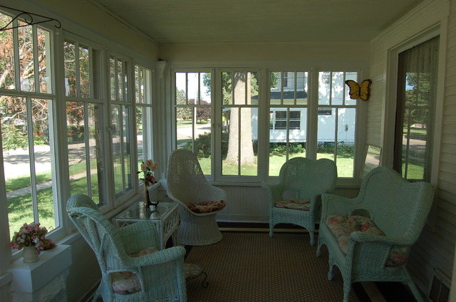 511 E Mason St, Polo, IL 61064 photo 2