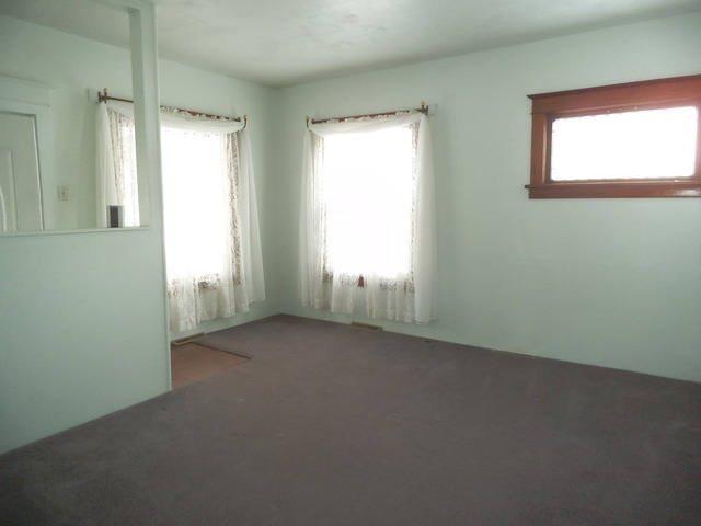 511 E Mason St, Polo, IL 61064 photo 3