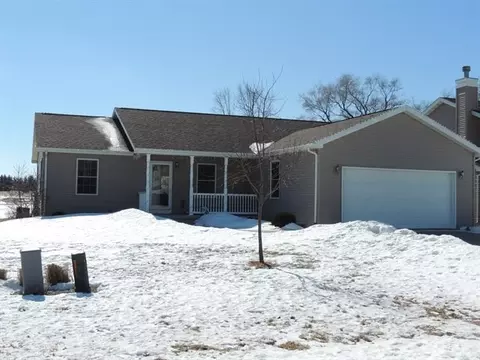 7 Kimberly Dr, Spring Valley, IL 61362 photo 1