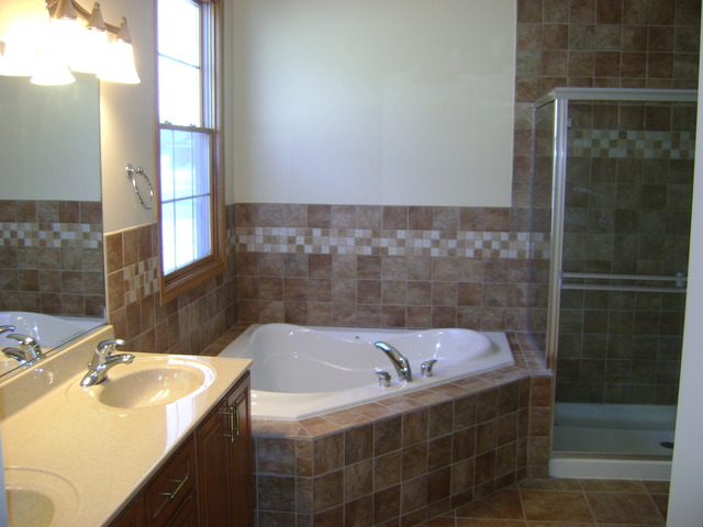 2 Eineke Ct, Algonquin, IL 60102 photo 11
