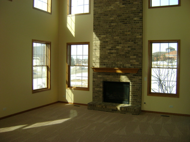 2 Eineke Ct, Algonquin, IL 60102 photo 2