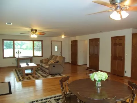 6995 W Dupont Rd, Morris, IL 60450 photo 8