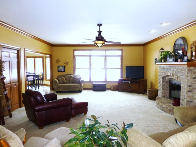 4 Bunker Hill Ct, Algonquin, IL 60102 photo 3