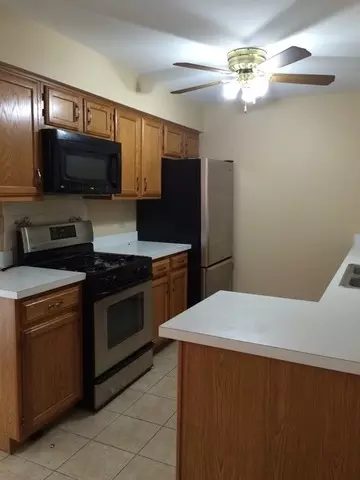 328 Frontage Rd #1a, Willowbrook, IL 60527 photo 4