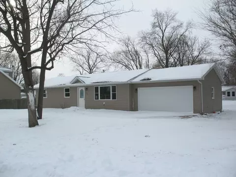 701 7th St, Mazon, IL 60444 photo 1