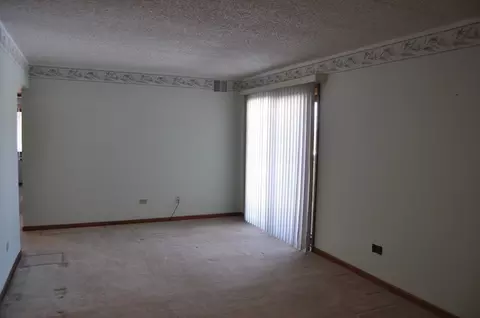 1472 N Rock Run Dr #2B, Crest Hill, IL 60403 photo 2