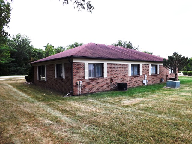 900 Thomas Dr, Morris, IL 60450 photo 10