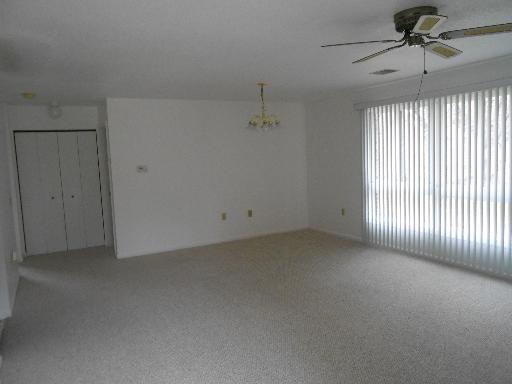 900 Thomas Dr, Morris, IL 60450 photo 2