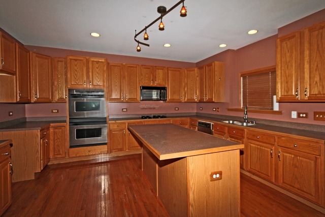 1572 Southgate Ct, Bartlett, IL 60103 photo 5