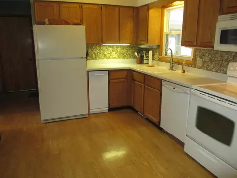 1015 26th St, Peru, IL 61354 photo 7