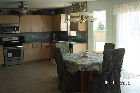 16319 Celtic Cir, Manhattan, IL 60442 photo 5
