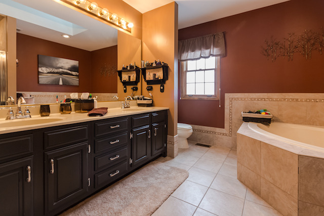 1135 Gulf Keys Rd, Elgin, IL 60120 photo 12