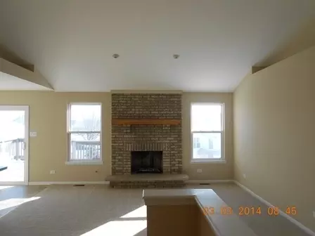 1504 Skylark Ln, Plainfield, IL 60586 photo 2