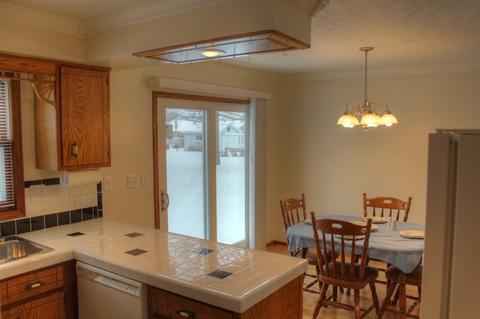 350 Comet Dr, Braidwood, IL 60408 photo 4