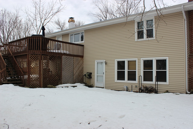1490 Nottingham Ln, Hoffman Estates, IL 60169 photo 2