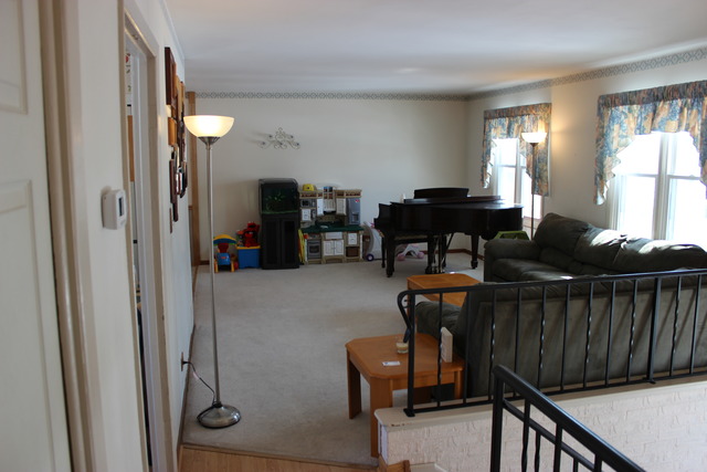 1490 Nottingham Ln, Hoffman Estates, IL 60169 photo 5