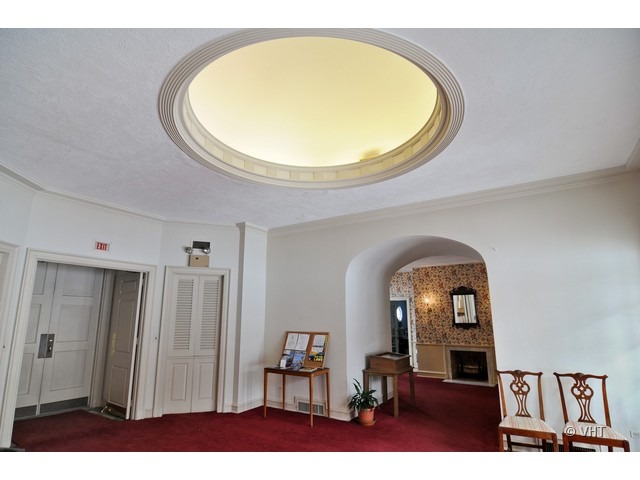 509 E Deerpath Rd, Lake Forest, IL 60045 photo 4