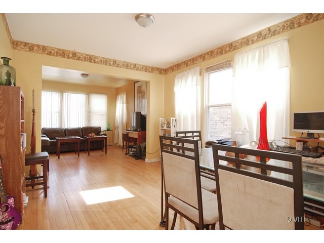 7152 S Artesian Ave, Chicago, IL 60629 photo 3