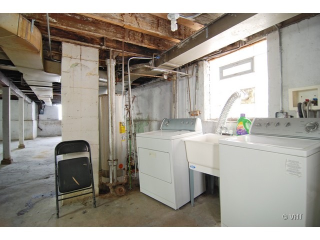 7152 S Artesian Ave, Chicago, IL 60629 photo 12