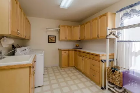 2379 Avalon Ct, Aurora, IL 60503 photo 13