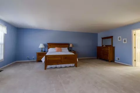 2379 Avalon Ct, Aurora, IL 60503 photo 17