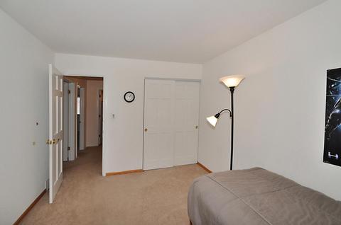 1924 E Cholo Ln, Mount Prospect, IL 60056 photo 13