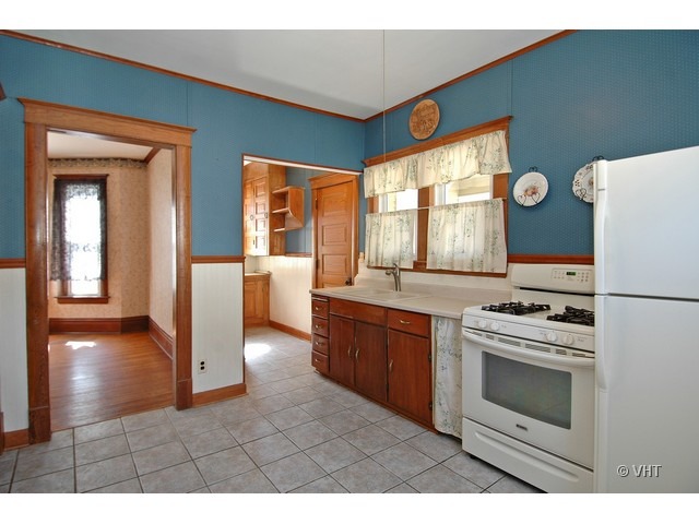 115 Division St, Algonquin, IL 60102 photo 4